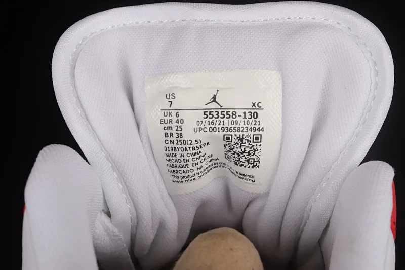 All categories Air Jordan Jordan series basketball shoes Air Jordan 1 Low Air Jordan 1 Low AJ1 Joe 1 Christmas theme customized version Sports culture basketball shoes 553558-130